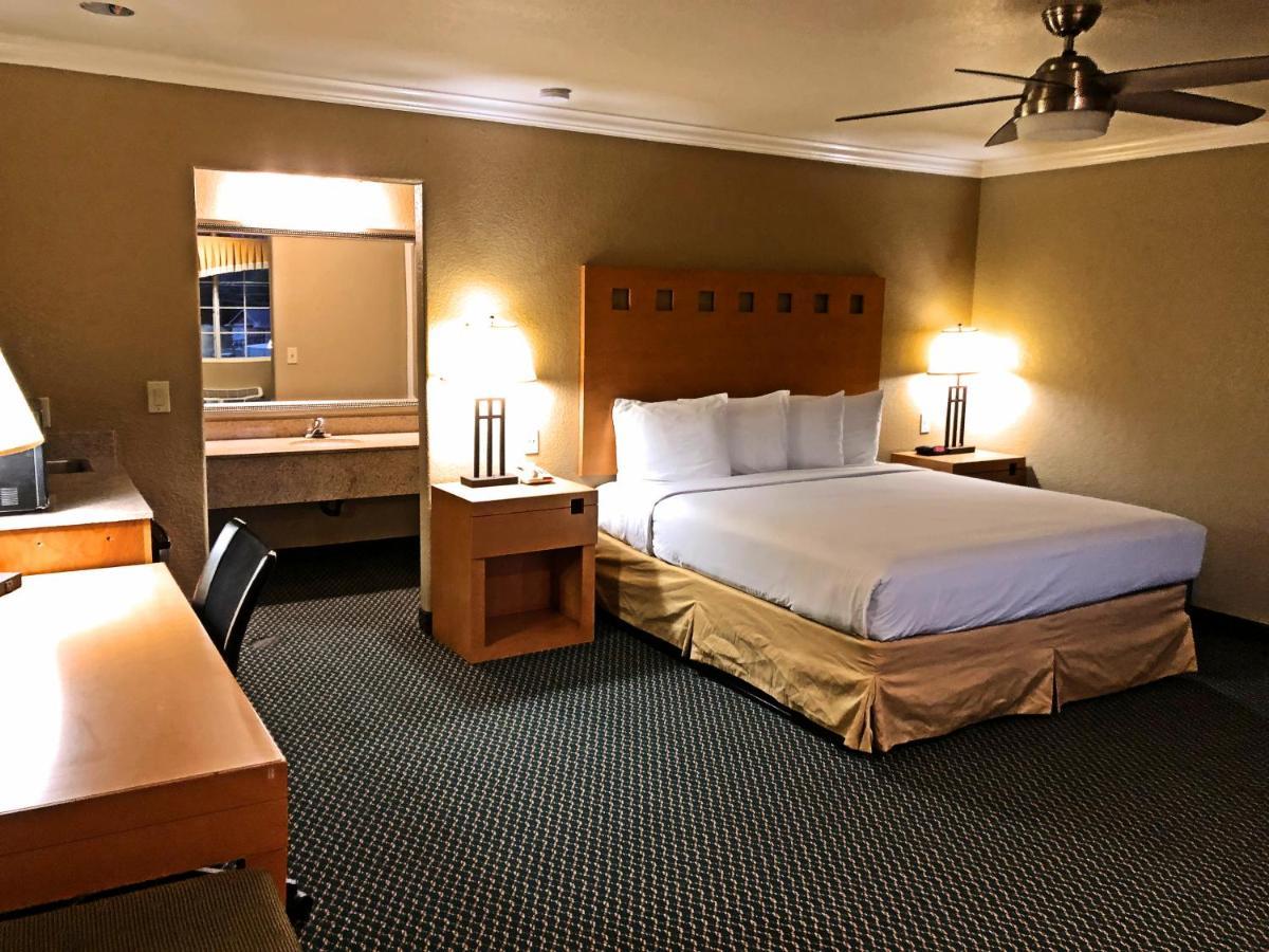 Lake Point Lodge Clearlake Oaks ภายนอก รูปภาพ